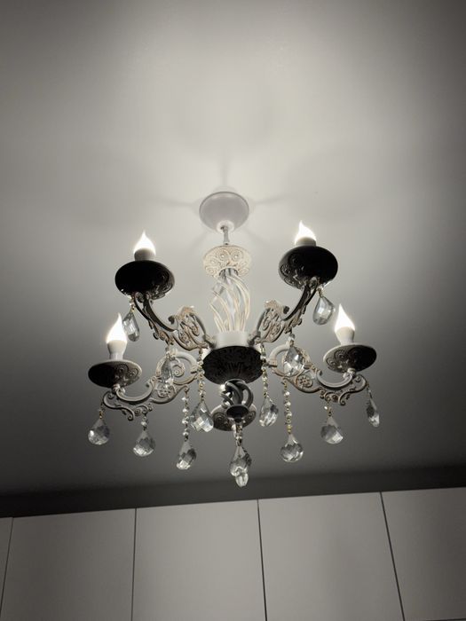 Люстра 5 лампочек