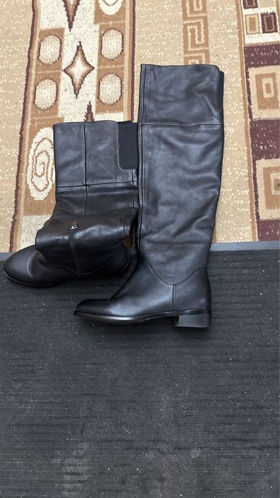 Продам женскую обувь