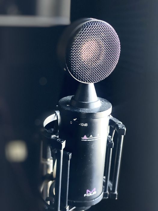 Продам студийный микрафон ART M FOUR