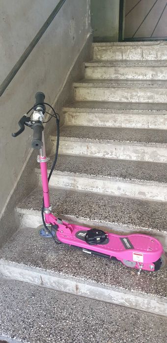 детска електрическа тротинетка eScout