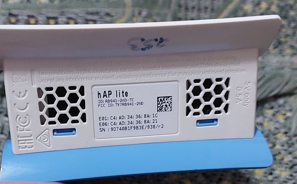 Продам  MikroTik hAP lite