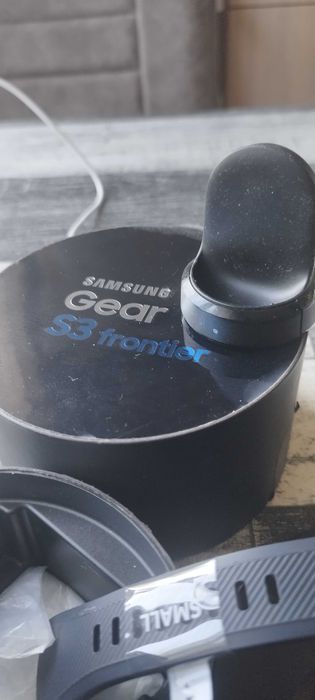 Смарт часовник Samsung Gear S3 Frontier ! Изключително запазен ! Пълен комплект !
