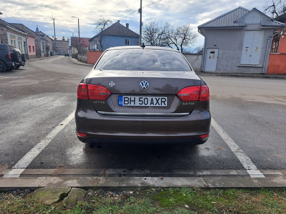 Volkswagen  Jetta 2.0 TDI-140cp.  an 2011, Euro 5,  acte valabile.