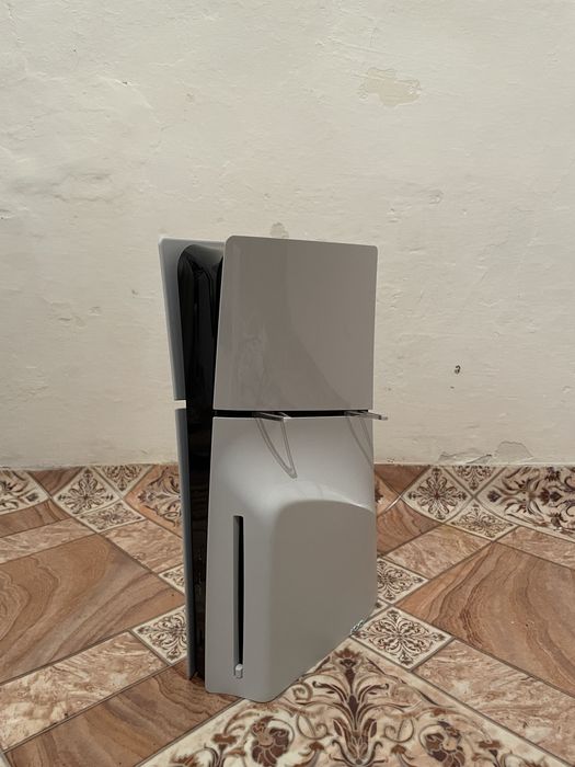 Playstation 5 silm с дискаводом + геймпад + монитор 2к