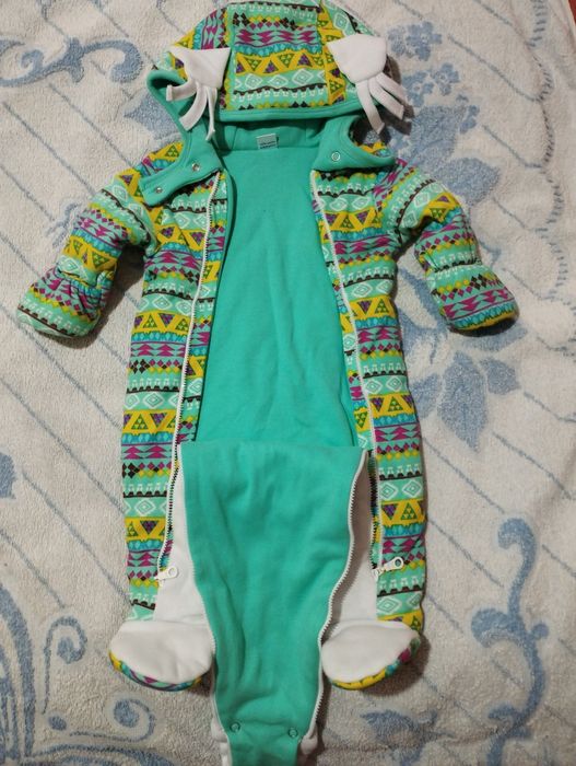Продам детский комбинезон