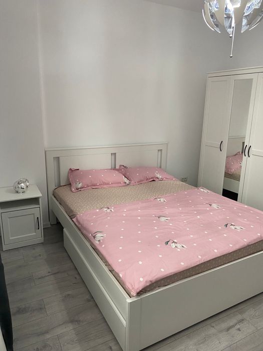 Inchiriez apartament