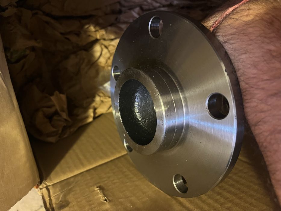 Полуоска Dodge Ram 1500 2500 3500 чисто нова