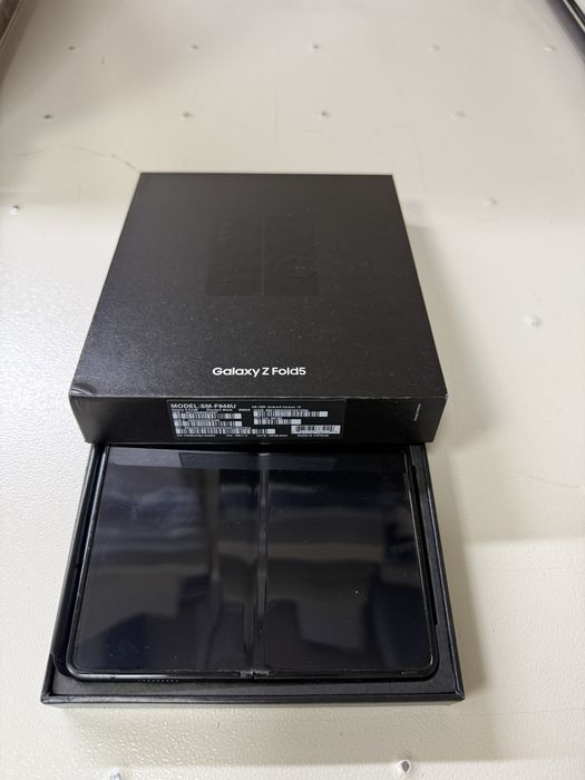 Samsung Galaxy Z Fold 5 - 256 GB