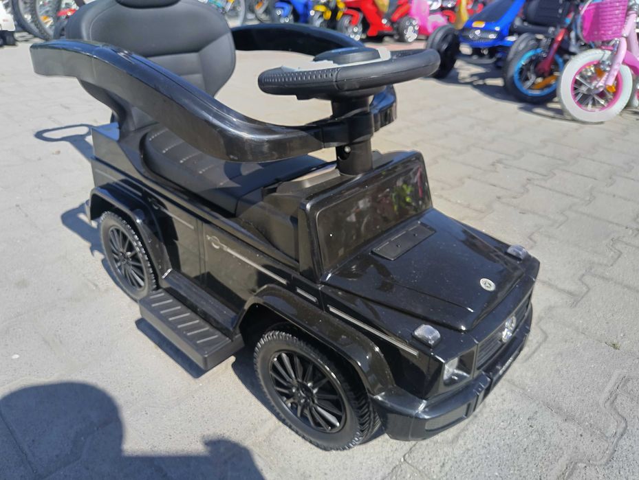 MERCEDES Кола за яздене с дръжка Mercedes-benz G350d черен