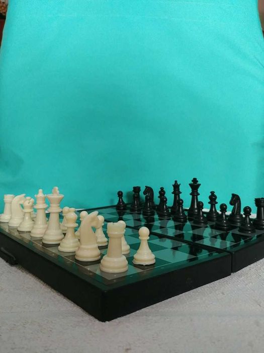 Магнитные шахматы . Магнитный детский конструктор .