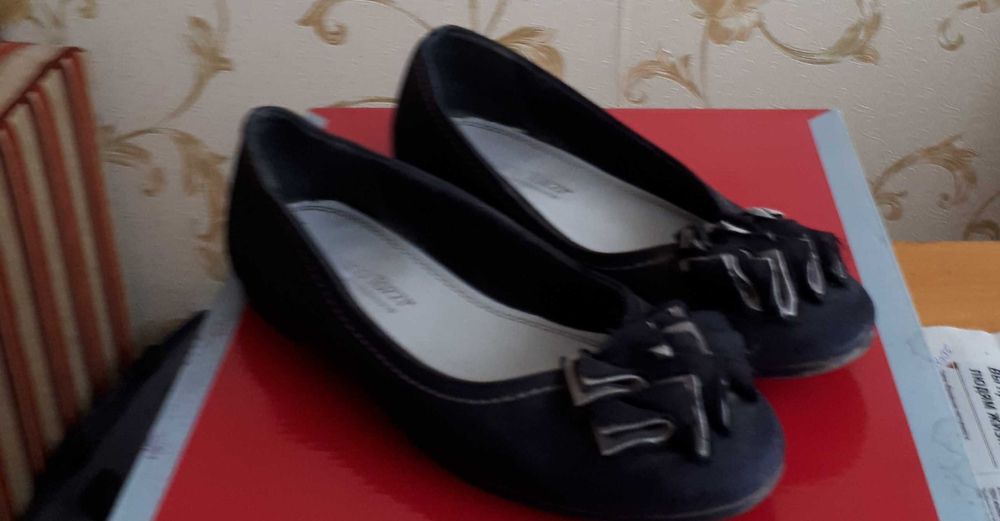 Продам туфли женские