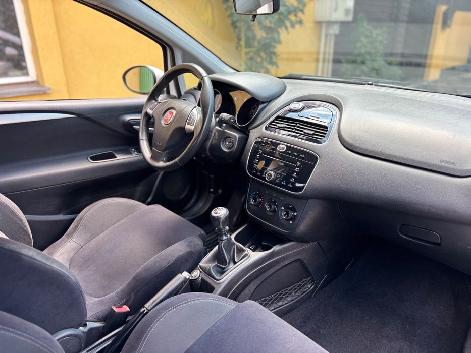 Vand fiat punto ..