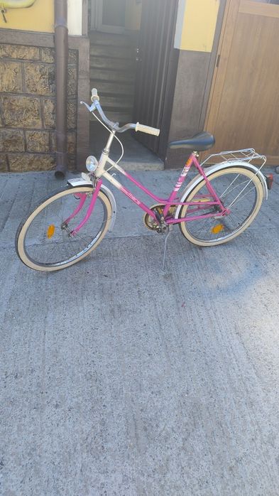 Bicicleta de vânzare