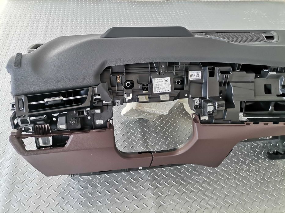 Ново Табло BMW X2 U10 X1 U11 iX1 iX2 HUD Черно + Mokka