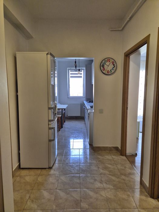 Apartament 2 camere (decomandat, 58mp) + loc parcare, Floresti, Porii