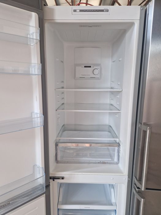 Хладилник с фризер Bosch A++ No Frost