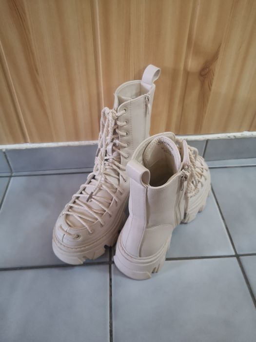 Кожени дамски боти