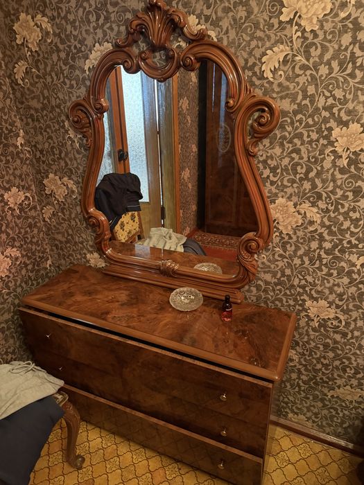 Продам спальню в хорошем состония
