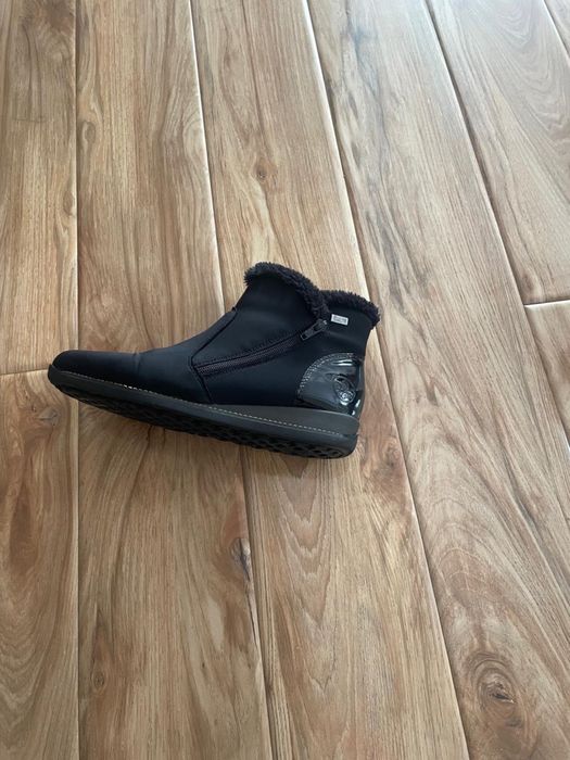 Продам обувь rieker