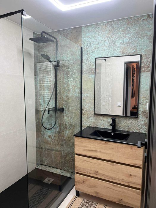 Apartament de inchiriat , complet mobilat si utilat ! Prima inchiriere