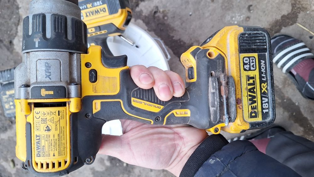 DeWalt 20V Belt Clip Max Li-Ion DCF886 DCL040 Belt Hook N2 Free Image - Foto 4