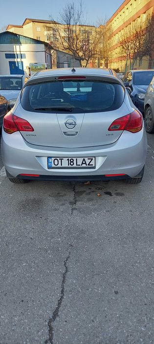 vand  opel astra j
