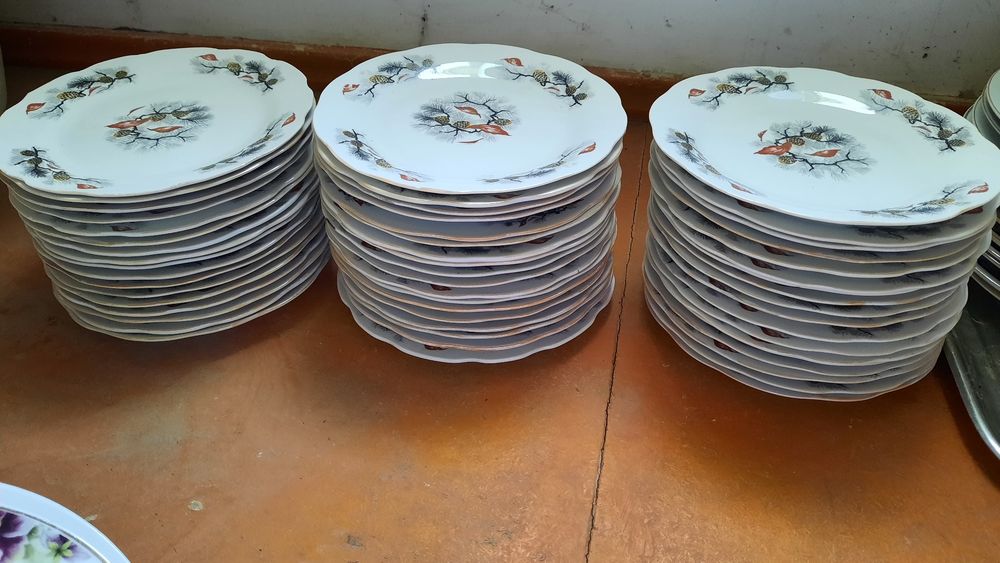 Арзан бағада Ыдыс-аяқтар сатылады