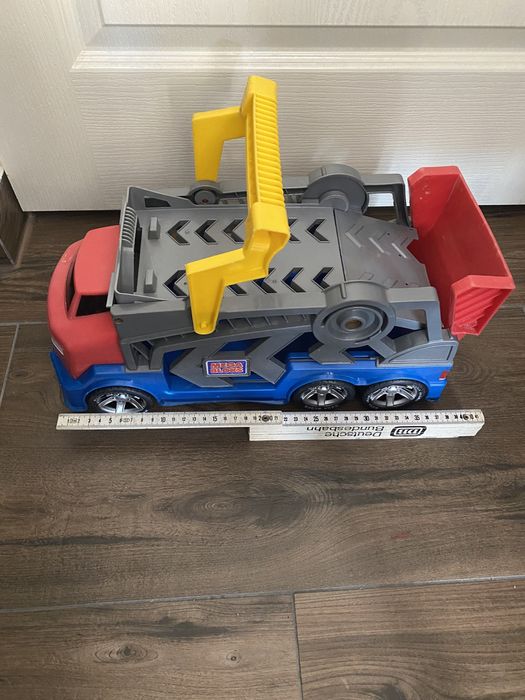 Mașini jucărie băieți ; Tablă cu litere mari magnetice