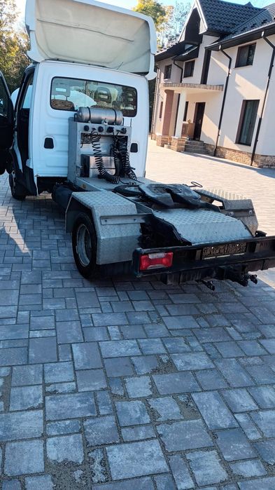 Vand mini autotractor cu instalatie si rezervor de aer comprimat