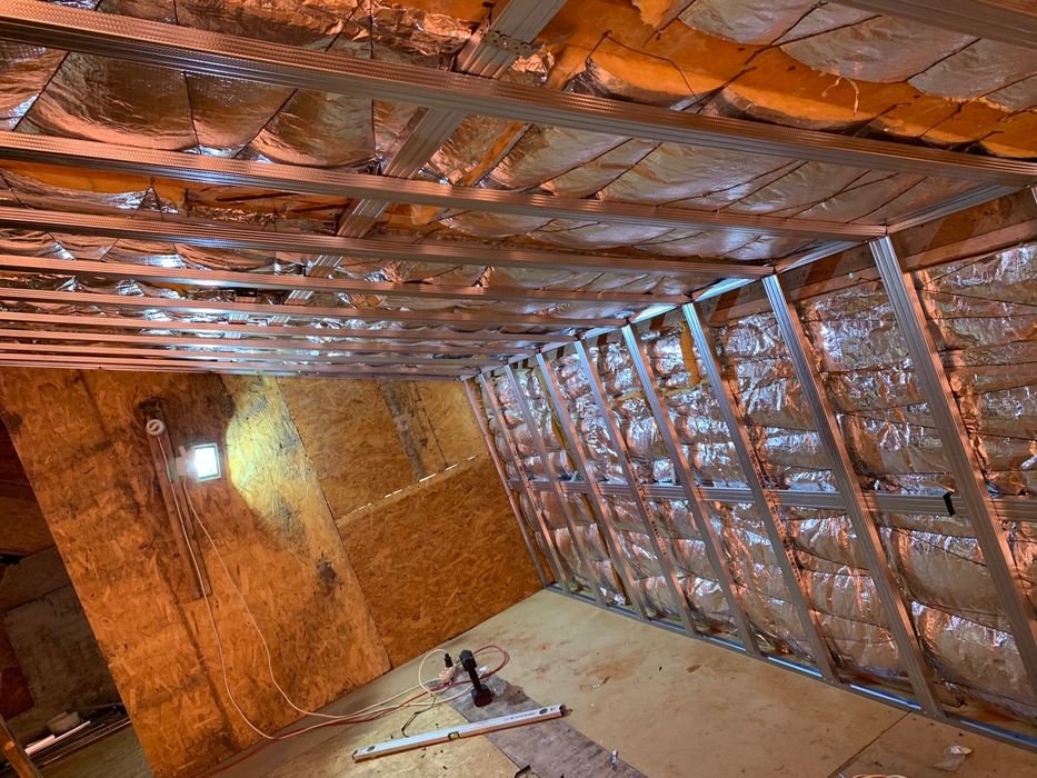 Renovari & Amenajari  Interioare & Exterioare De la A la Z