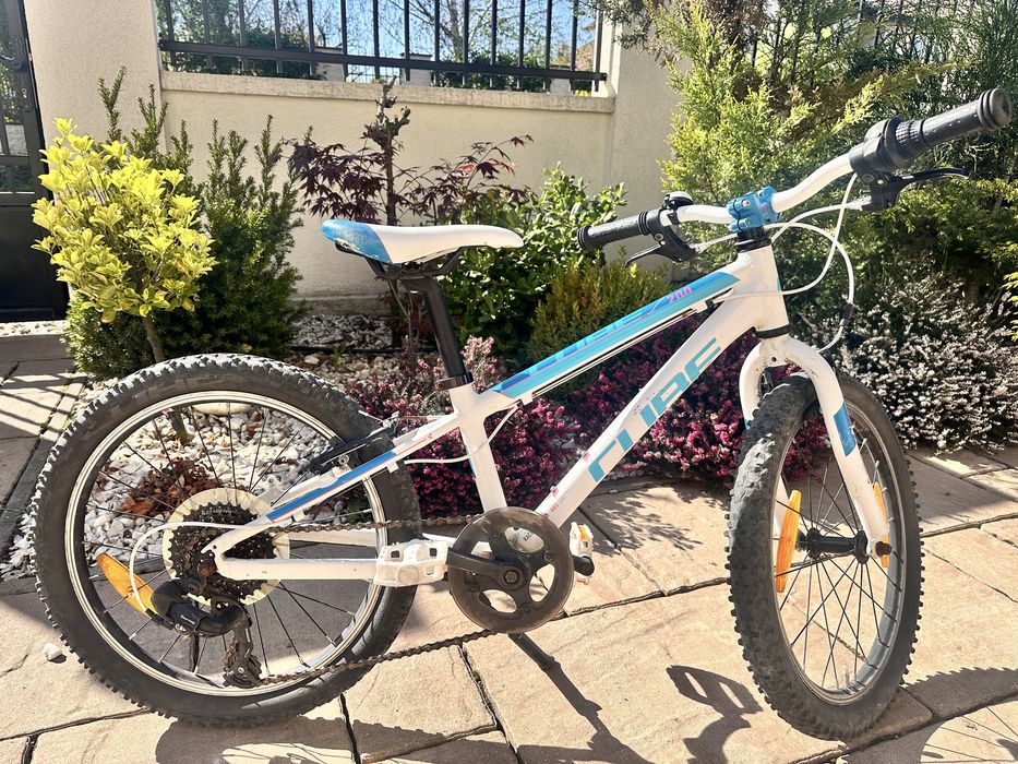 Bicicleta Cube 20 inch copii
