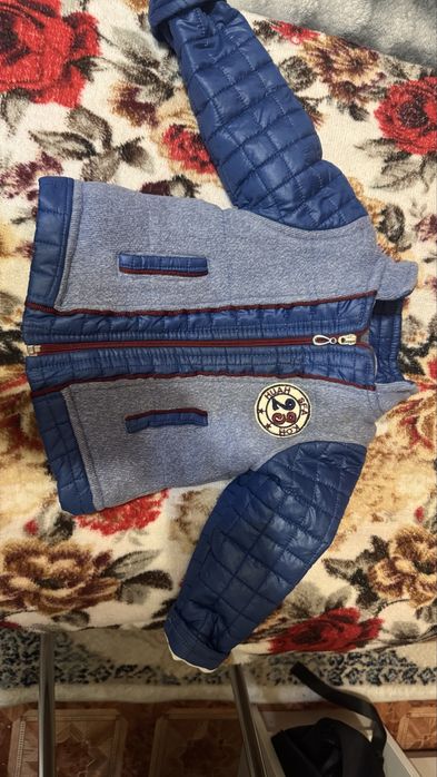 Продам детские комбинезоны