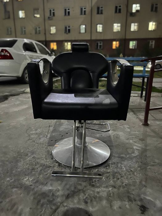 Salon kreslo sotiladi