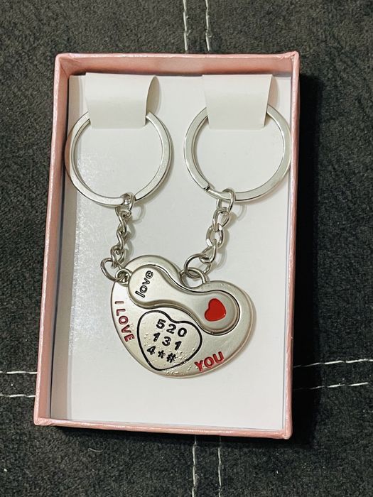 Брелки парные железные