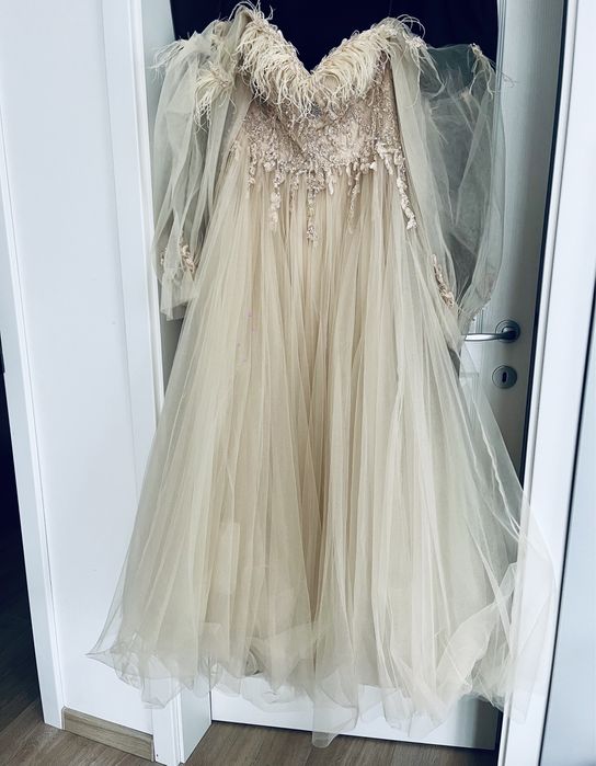 Rochie de mireasa marime 38 alb-crem