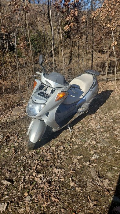 Vand scuter honda 150 2t