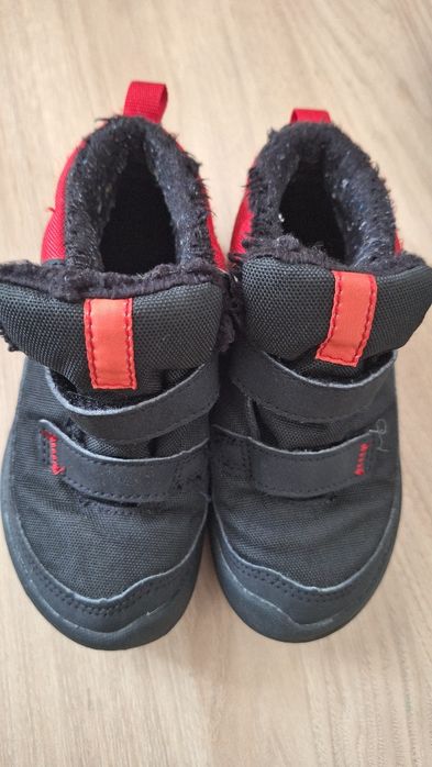 Ghetute de primavara Dechatlon