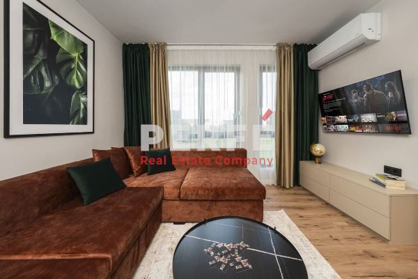 Продава се Двустаен апартамент в Бургас, Славейков - 71 кв.м за 2300 €/кв.м - Снимка #2