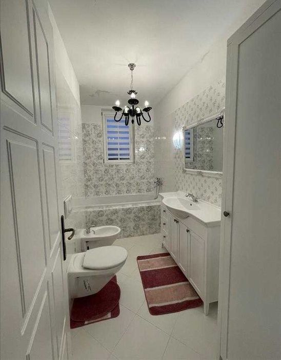 Дава се под наем Двустаен апартамент в Бургас, Славейков - 68 кв.м за 204 € - Снимка #1