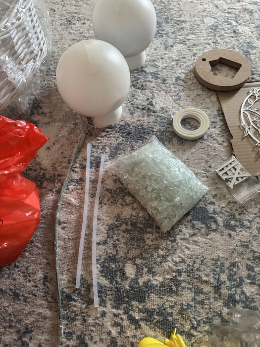 Қол өнер материалы