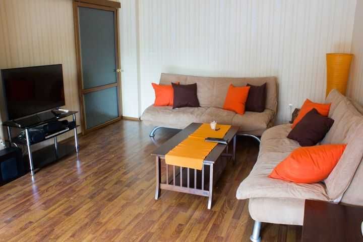 Дава се под наем Двустаен апартамент в София, Център - 67 кв.м за 448.8 € - Снимка #1