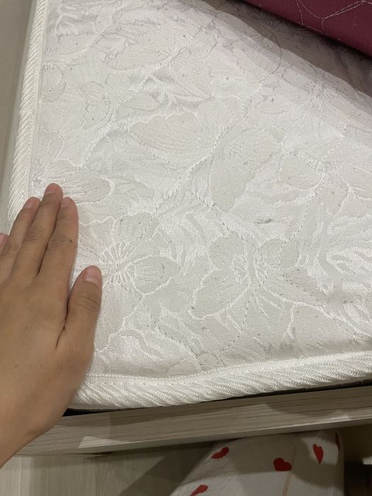 Кровать с тумбой