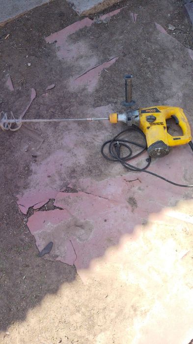 Продам перфоратор, насос водяной