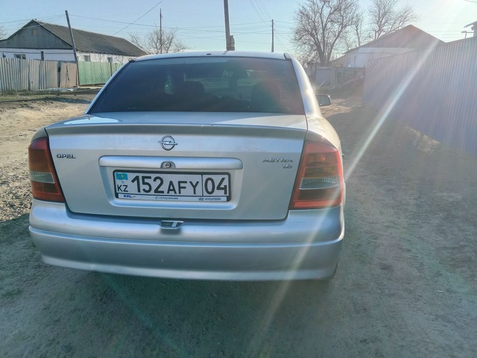 Продам машину Опель Астра