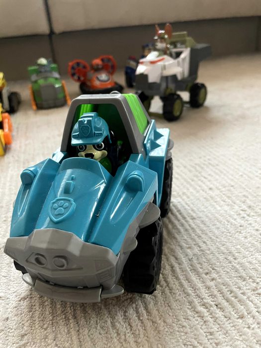 Пес Патрул / Paw Patrol кучета Chase,Marshal,Sky, Ruble,Tracker,Roki