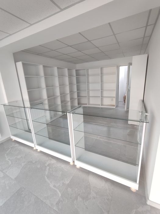 Mobilier pentru magazine – rafturi și tejghele, producător