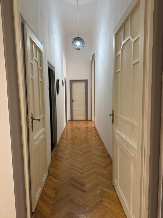 Spațiu de birouri de 120 mp – Ultracentral pe Pietonală (Strada Republicii, Oradea)