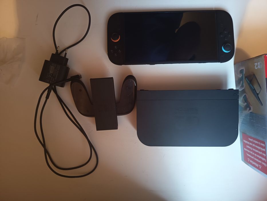 Vând Nintendo switch 2