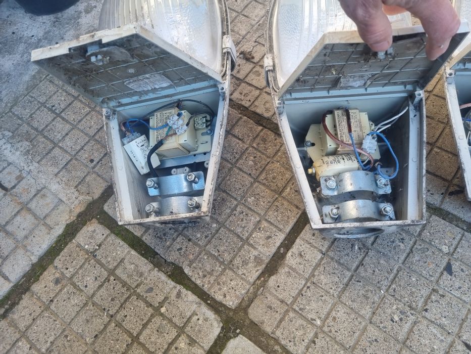 ПРОМО Улични лампи в добро състояние цена за двата броя плюс една круш