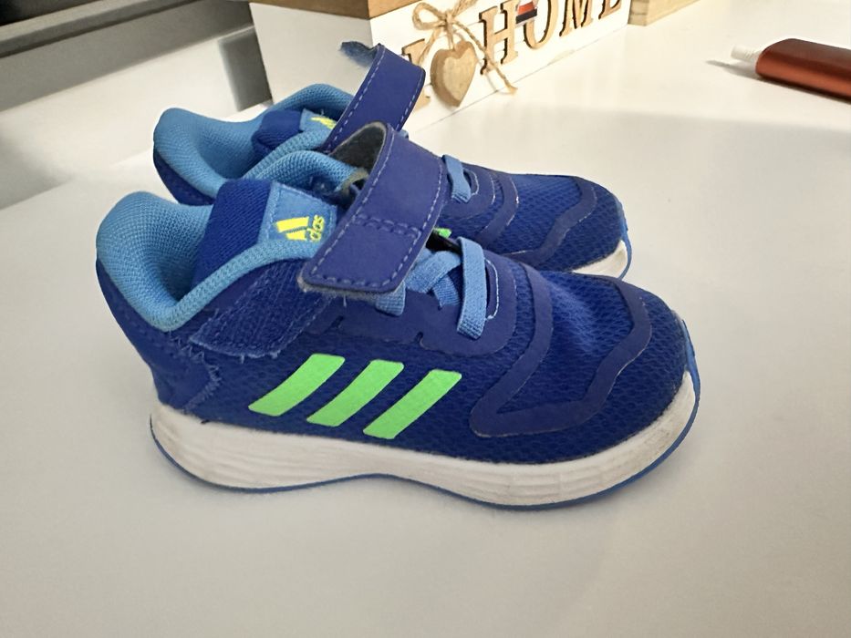 Adidasi copii adidas marimea 21